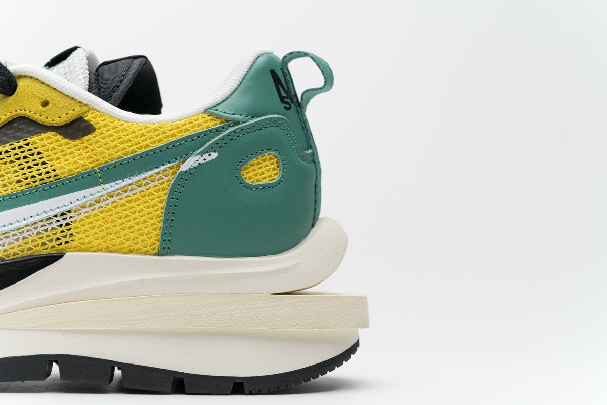 CI9928-300 Sacai x Nike Pegasua Vaporfly Yellow Green