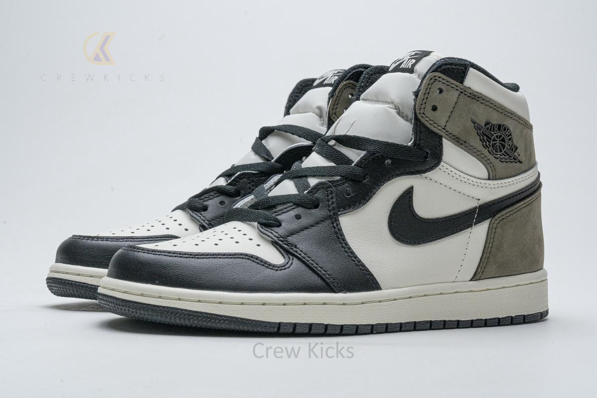 Air Jordan 1 Retro High OG ‘Dark Mocha’