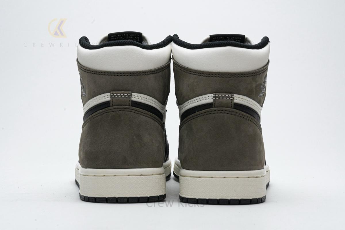 Air Jordan 1 Retro High OG ‘Dark Mocha’