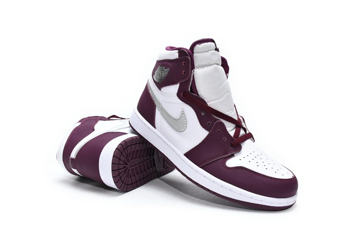 555088-611 Air Jordan 1 High OG Bordeaux