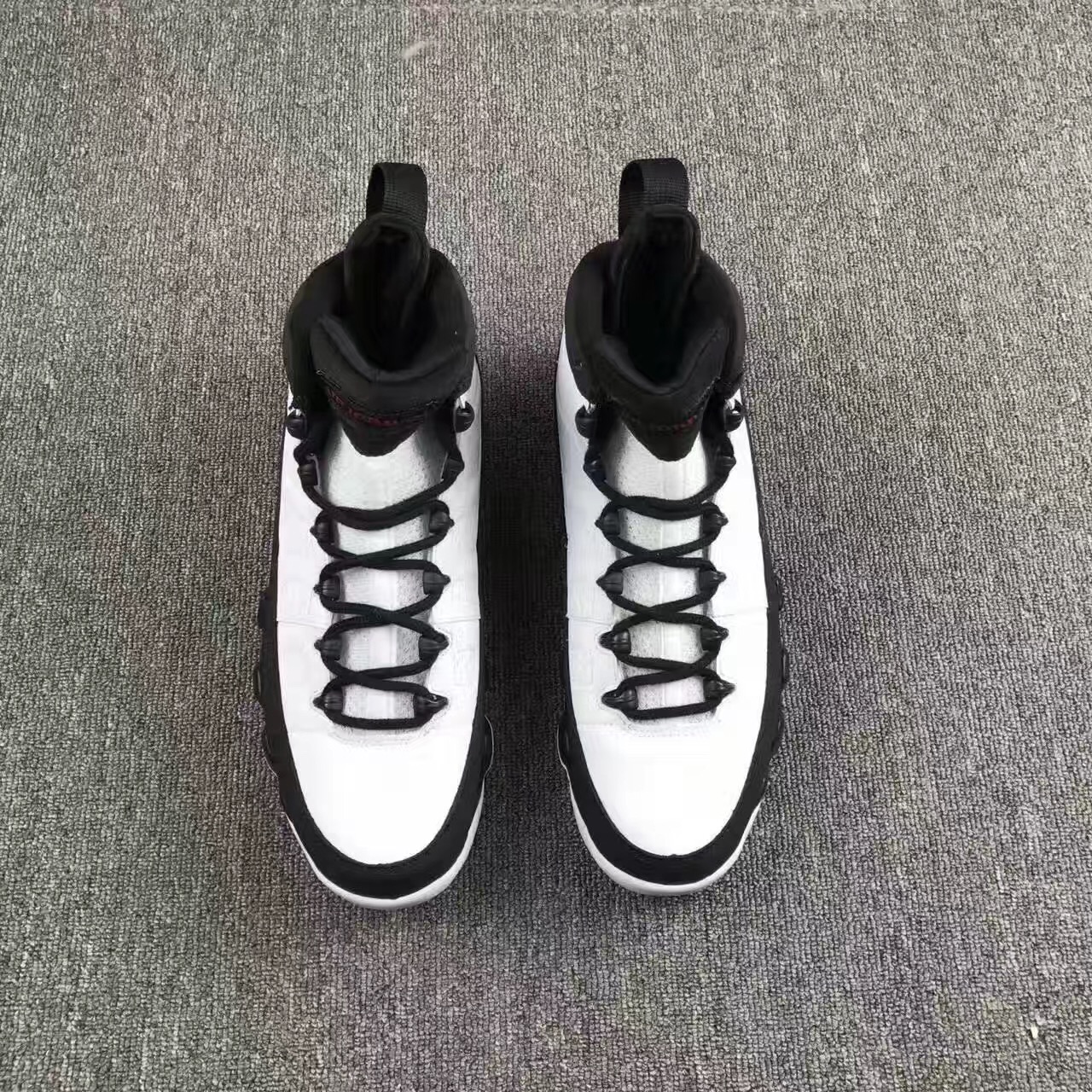 Air Jordan 9 OG “Space Jam” 302370-112