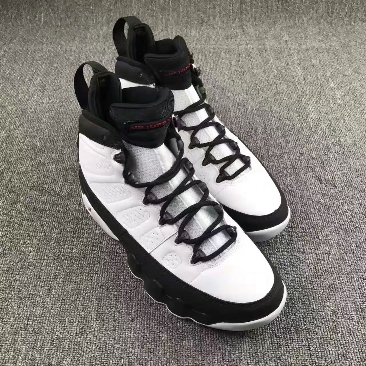 Air Jordan 9 OG “Space Jam” 302370-112