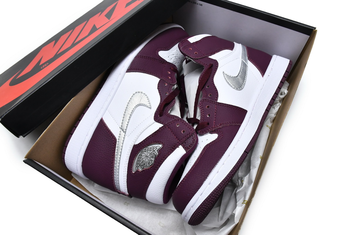 555088-611 Air Jordan 1 High OG Bordeaux