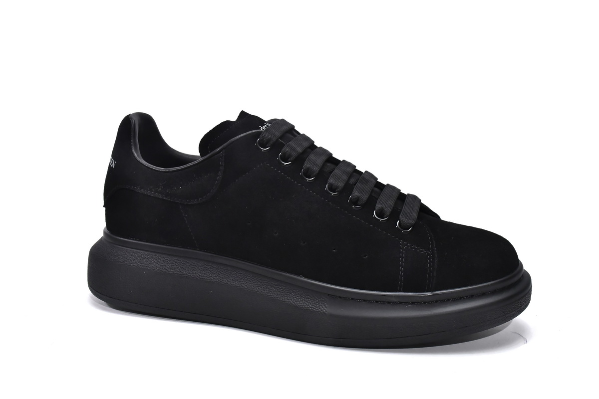 Ale*d*r M*Q*en Sneaker Black