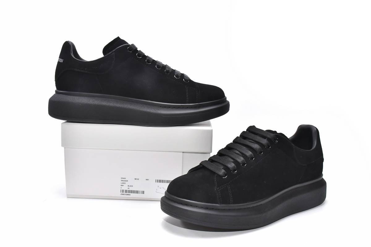 Ale*d*r M*Q*en Sneaker Black