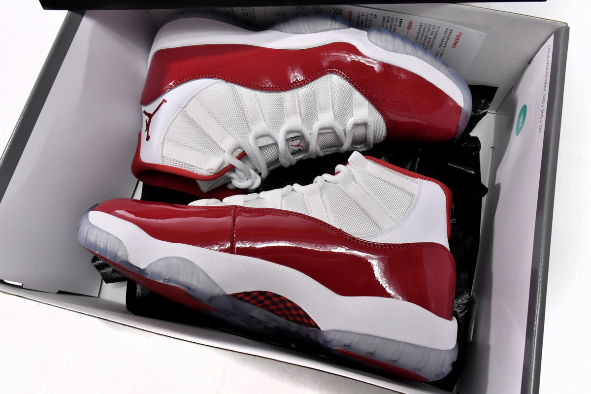 Air Jordan 11 Retro Cherry